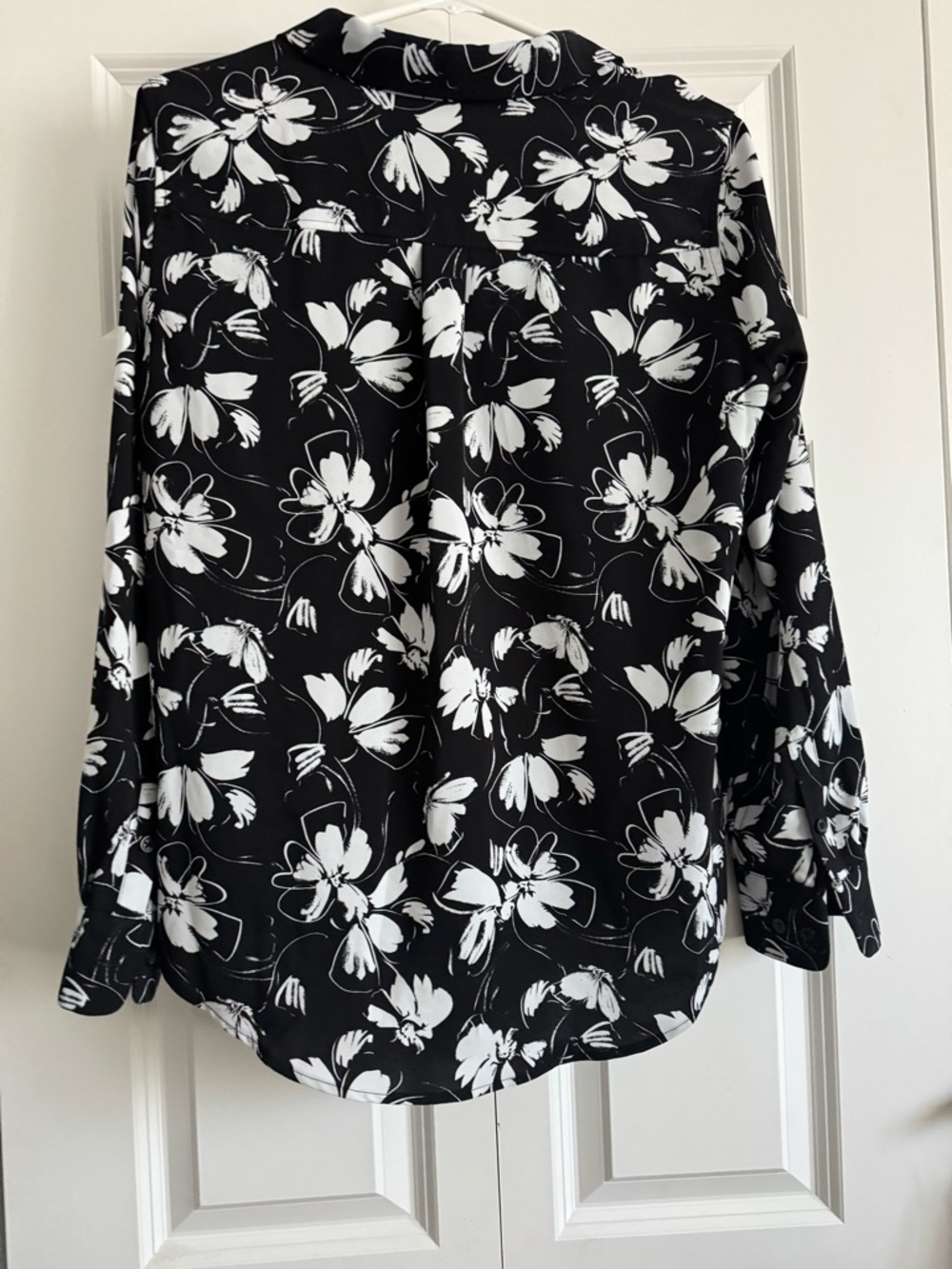 Alfani Black and White Floral Blouse - Picture 2 of 3